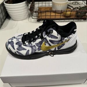Kobe VIII (PS) NIKE Girls Shoes